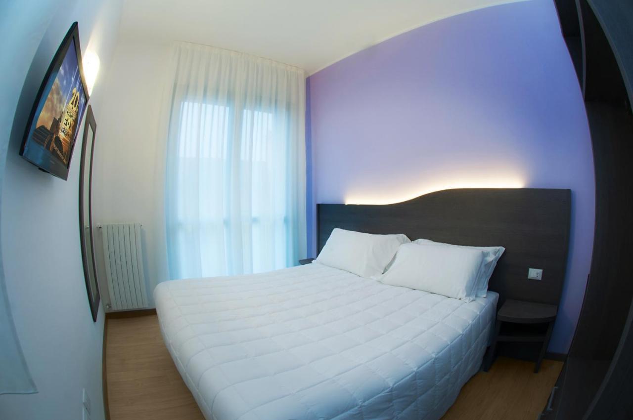 29 Cav Apartments Боллате Екстер'єр фото